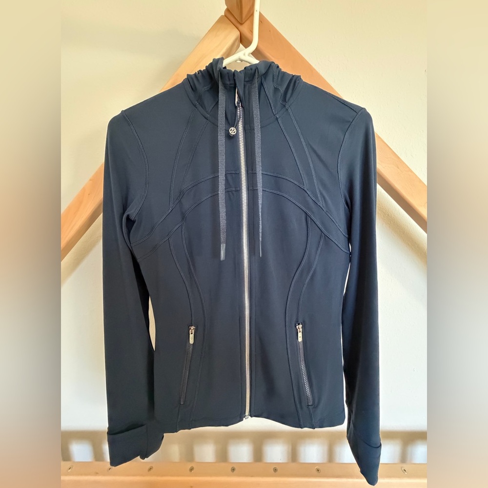 NWOT lululemon Navy Hooded Define Jacket 6